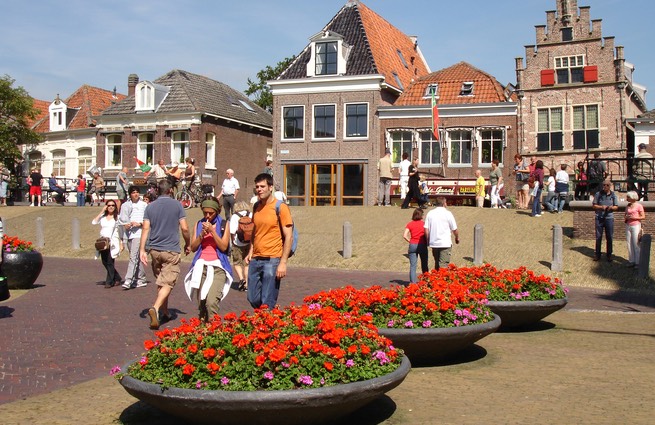 edam-square